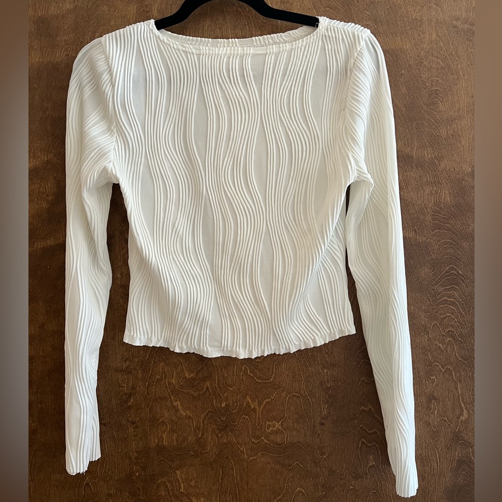 Women's Scoop Neck Long Sleeve White Textured Top